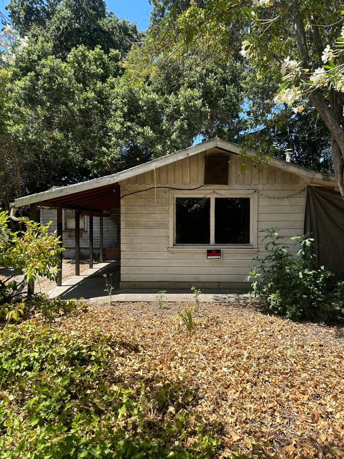 Detail Gallery Image 2 of 4 For 2551 Cherry Ln, Walnut Creek,  CA 94597 - 2 Beds | 1 Baths