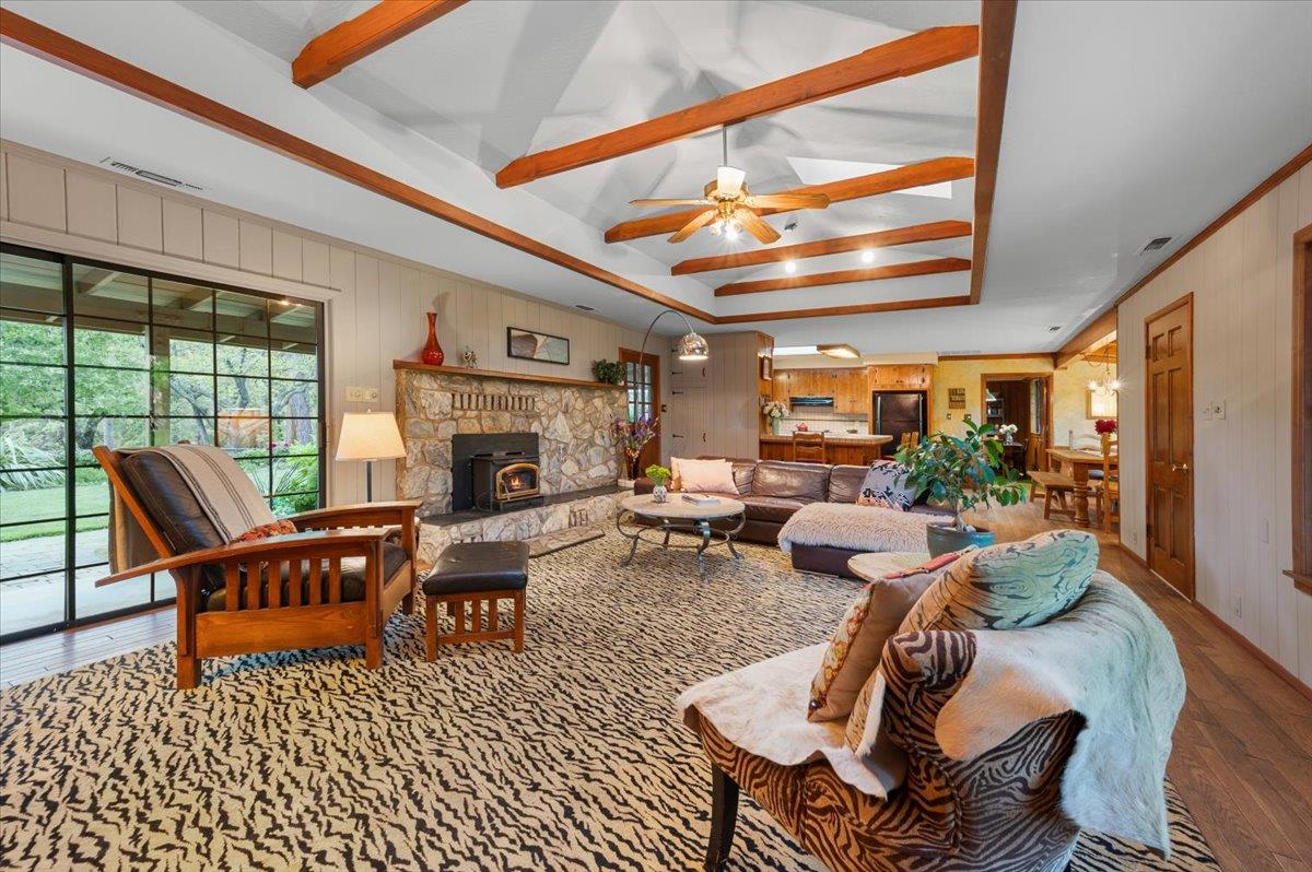 Karrys Place, Grass Valley, California image 12