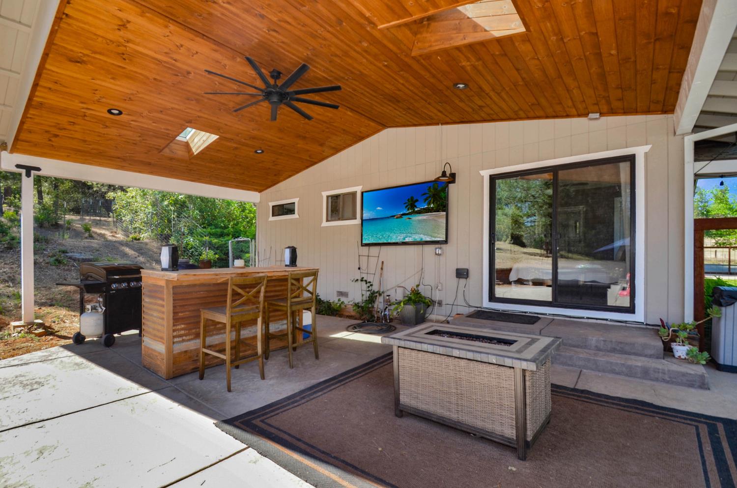 Detail Gallery Image 44 of 68 For 10376 Tabeaud Rd, Pine Grove,  CA 95665 - 3 Beds | 3 Baths