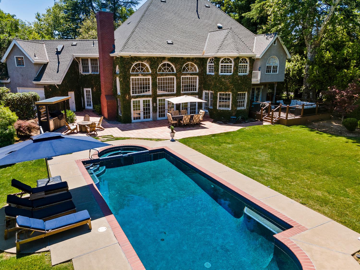 Detail Gallery Image 77 of 85 For 6809 Stanley Ave, Carmichael,  CA 95608 - 5 Beds | 4 Baths