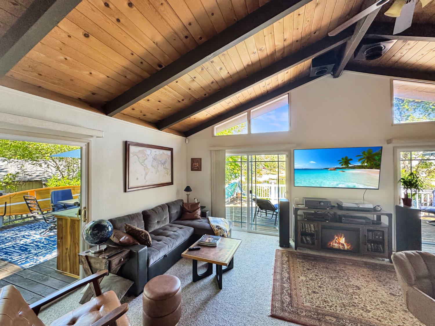 Detail Gallery Image 4 of 23 For 11869 Lakeshoren N., Auburn,  CA 95602 - 3 Beds | 2 Baths