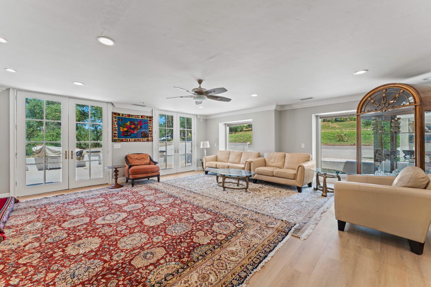 Detail Gallery Image 13 of 86 For 5360 Grassy Run Rd, Placerville,  CA 95667 - 4 Beds | 4/1 Baths
