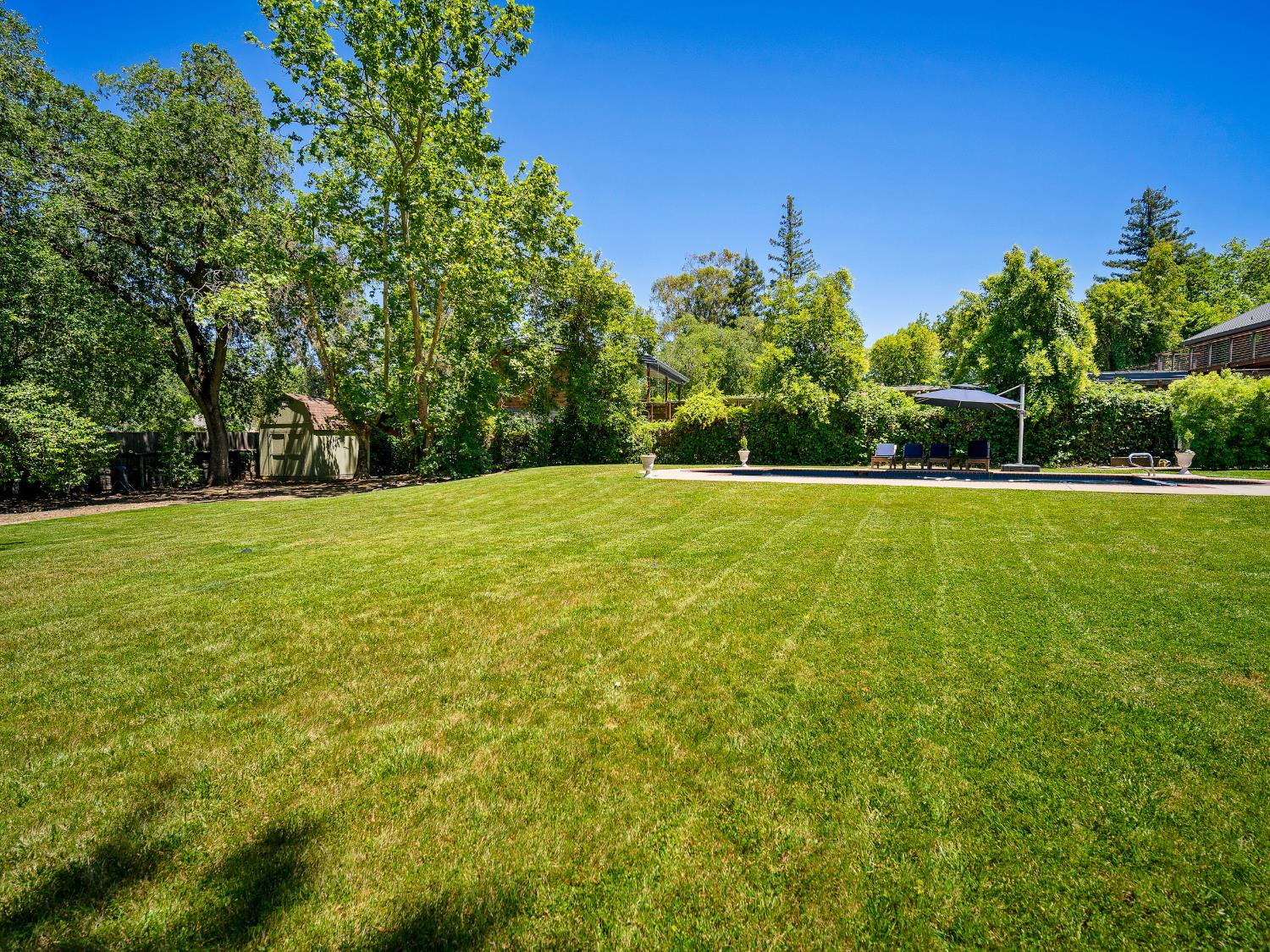 Detail Gallery Image 67 of 85 For 6809 Stanley Ave, Carmichael,  CA 95608 - 5 Beds | 4 Baths