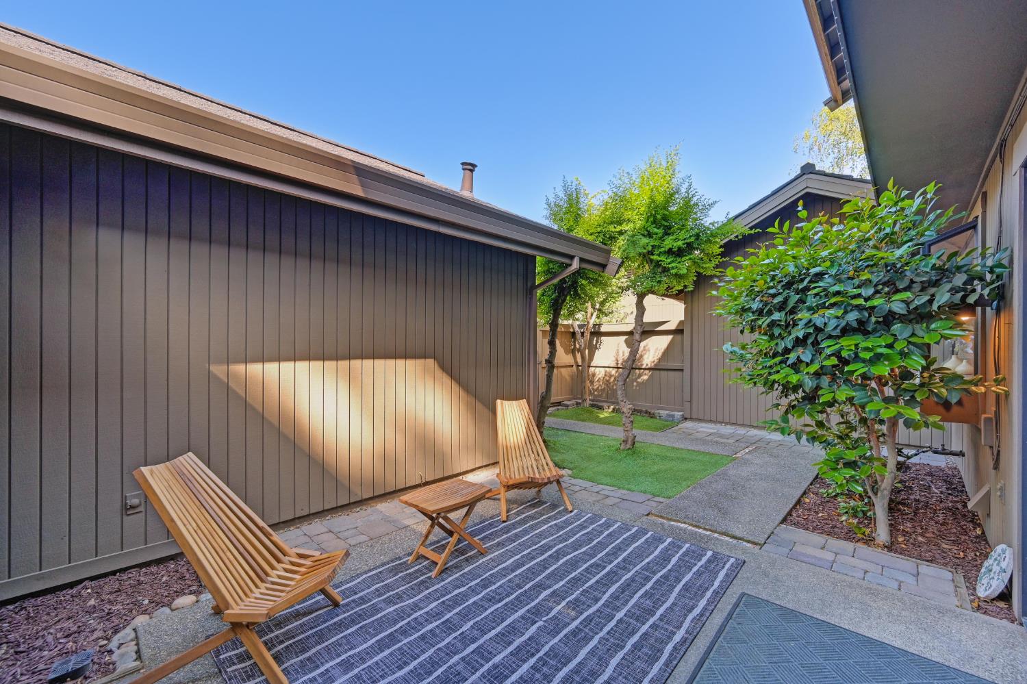 Detail Gallery Image 28 of 31 For 11415 Gold Country Blvd, Gold River,  CA 95670 - 3 Beds | 2/1 Baths