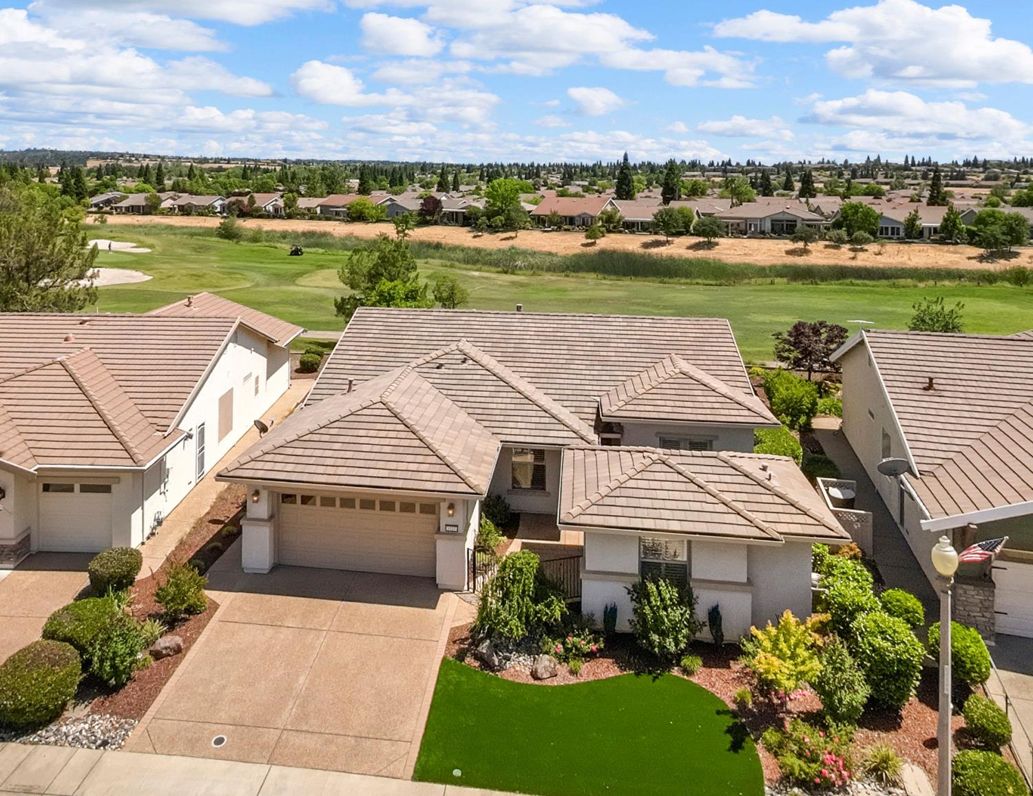 Detail Gallery Image 43 of 58 For 1137 Lasso Lake Ln, Lincoln,  CA 95648 - 3 Beds | 3 Baths