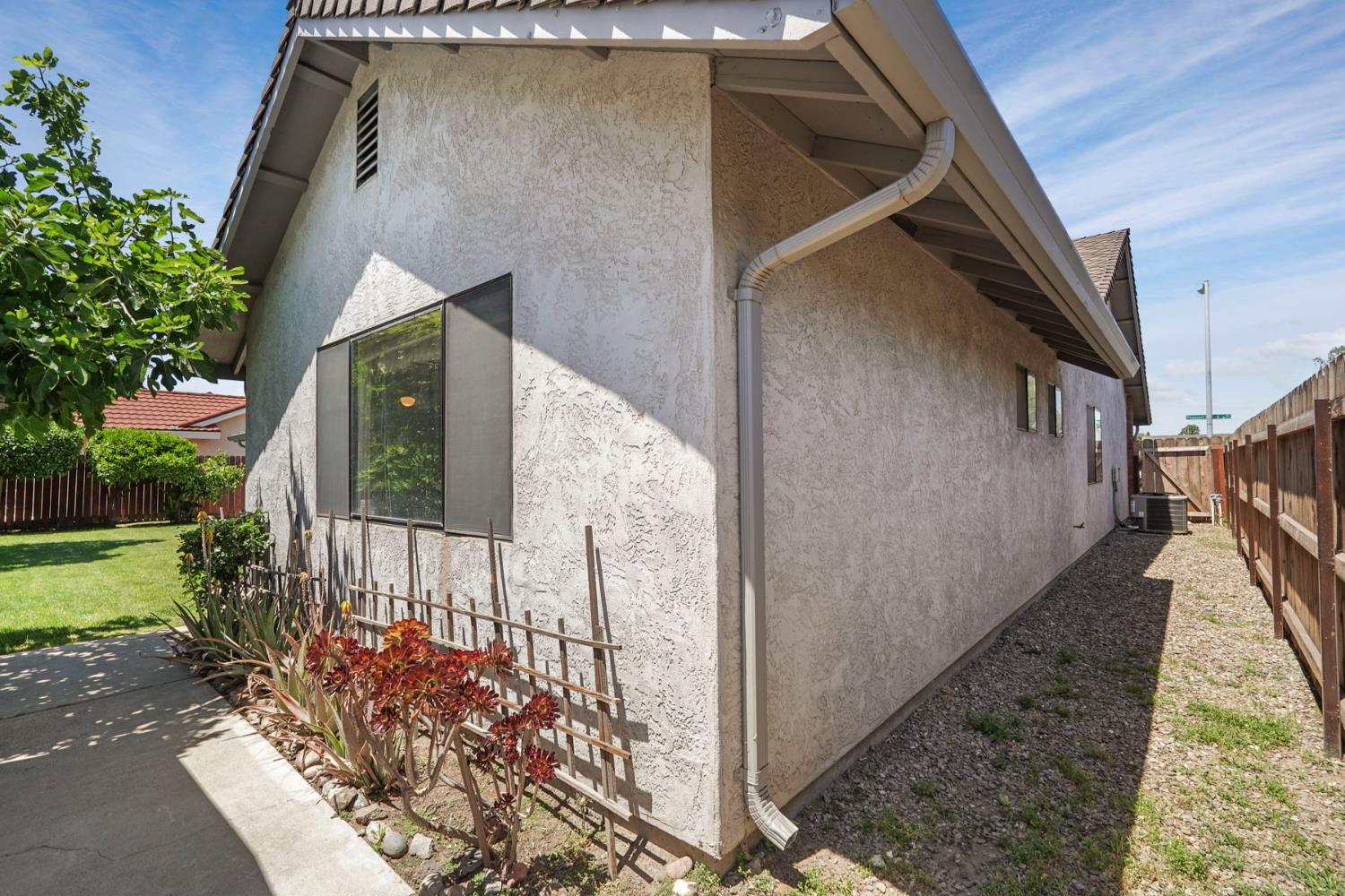Detail Gallery Image 42 of 45 For 1268 Pheasant Hollow Way, Manteca,  CA 95336 - 3 Beds | 2 Baths