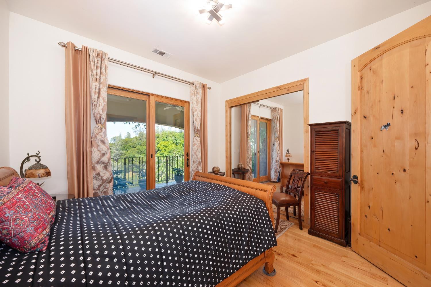 Detail Gallery Image 17 of 53 For 4026 Brinks Ln, Cool,  CA 95614 - 3 Beds | 4 Baths