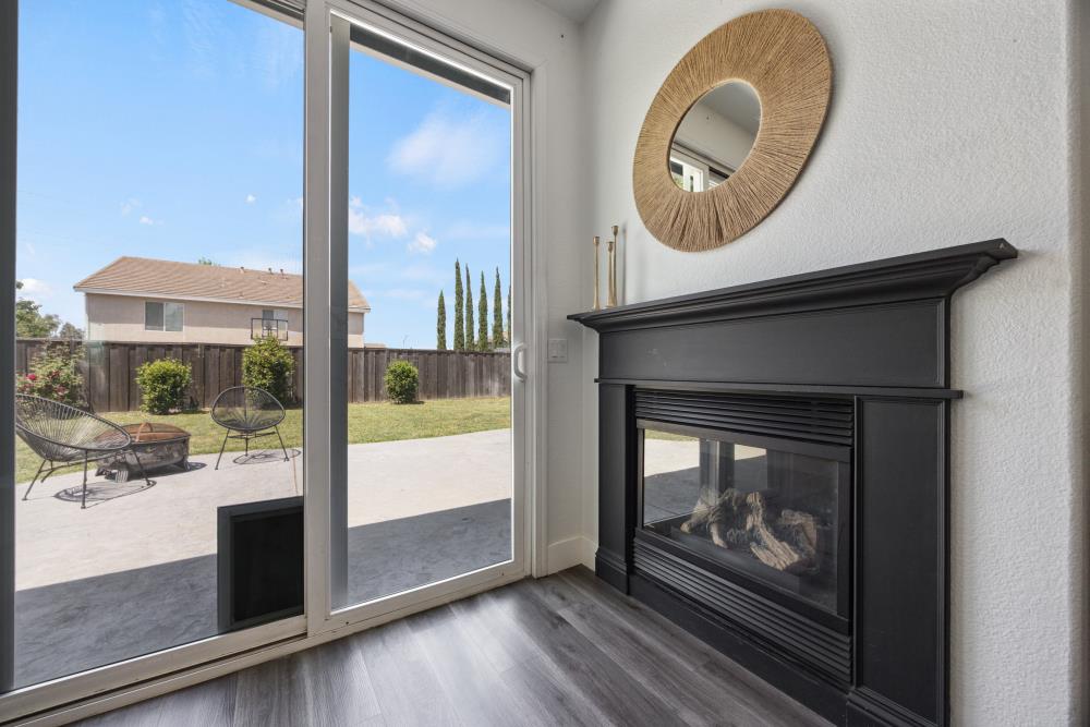 Detail Gallery Image 8 of 51 For 224 Lenader Ct, Roseville,  CA 95747 - 4 Beds | 2 Baths