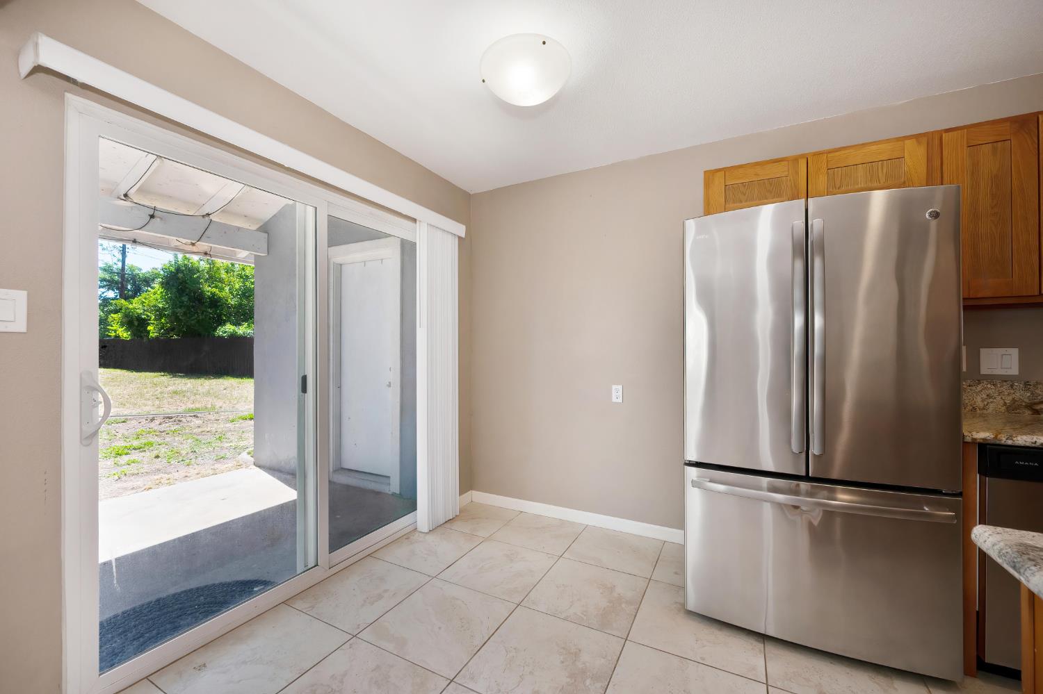 Detail Gallery Image 14 of 39 For 5732 Dewey Drive, Fair Oaks,  CA 95628 - 3 Beds | 1 Baths