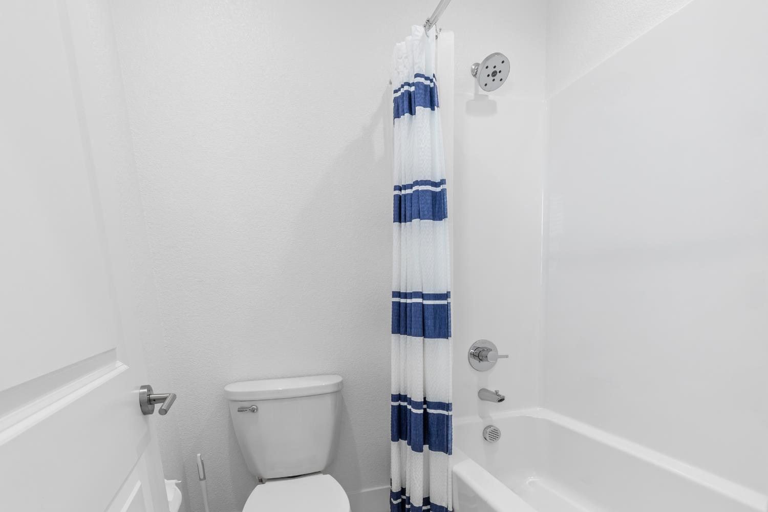 Detail Gallery Image 27 of 48 For 1674 Locksley Dr, Lathrop,  CA 95330 - 4 Beds | 3 Baths