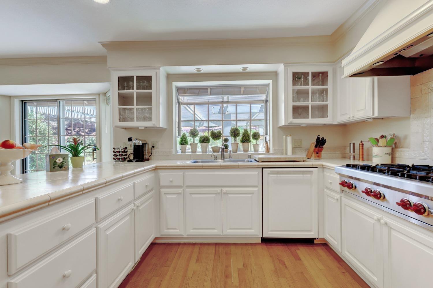 Detail Gallery Image 29 of 99 For 16949 Round Valley Cir, Grass Valley,  CA 95949 - 3 Beds | 2/1 Baths