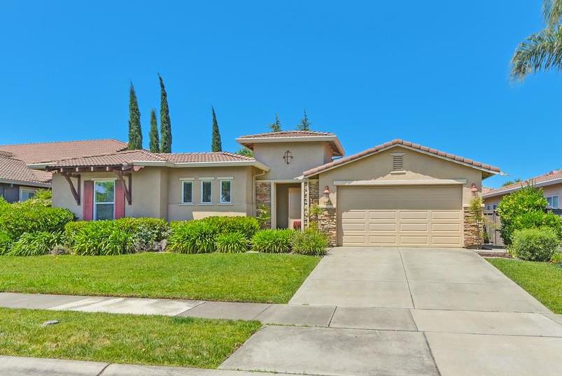 Detail Gallery Image 3 of 87 For 5729 Northborough Dr, Sacramento,  CA 95835 - 4 Beds | 3/1 Baths