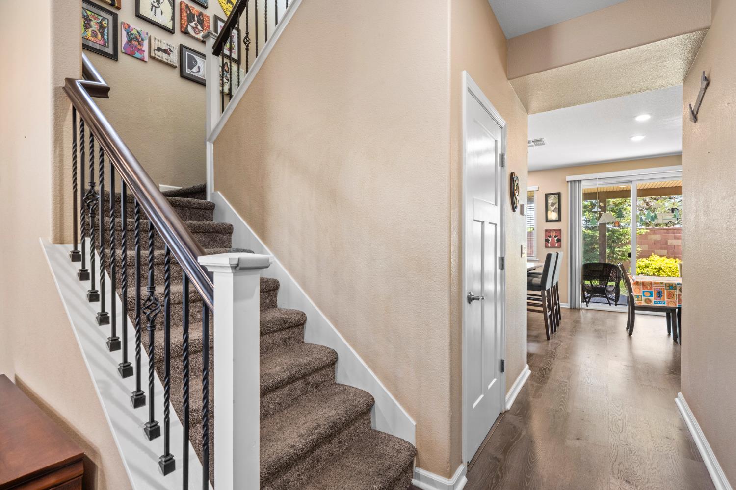 Detail Gallery Image 7 of 44 For 4811 Copper Sunset Way, Rancho Cordova,  CA 95742 - 5 Beds | 3 Baths
