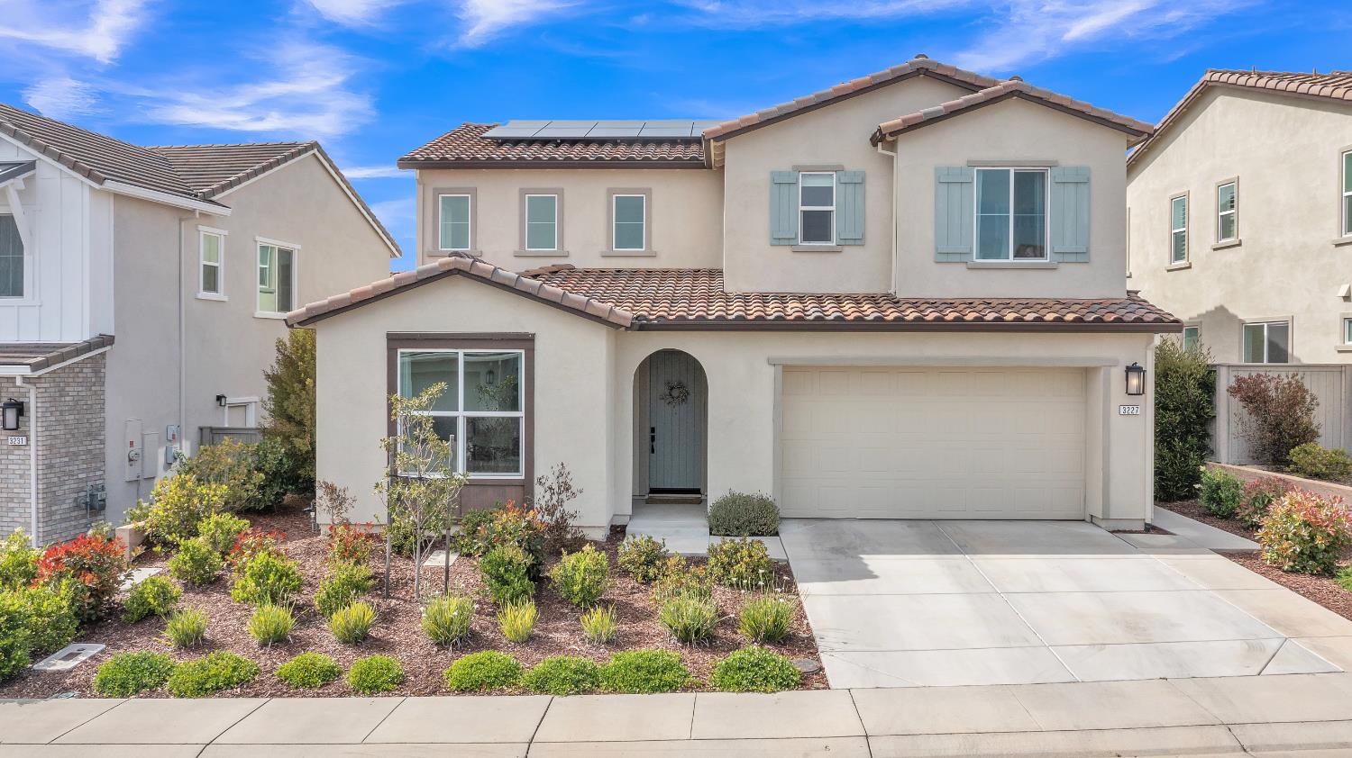 Detail Gallery Image 1 of 39 For 3227 Highgate Terrace Loop, Folsom,  CA 95630 - 4 Beds | 3 Baths