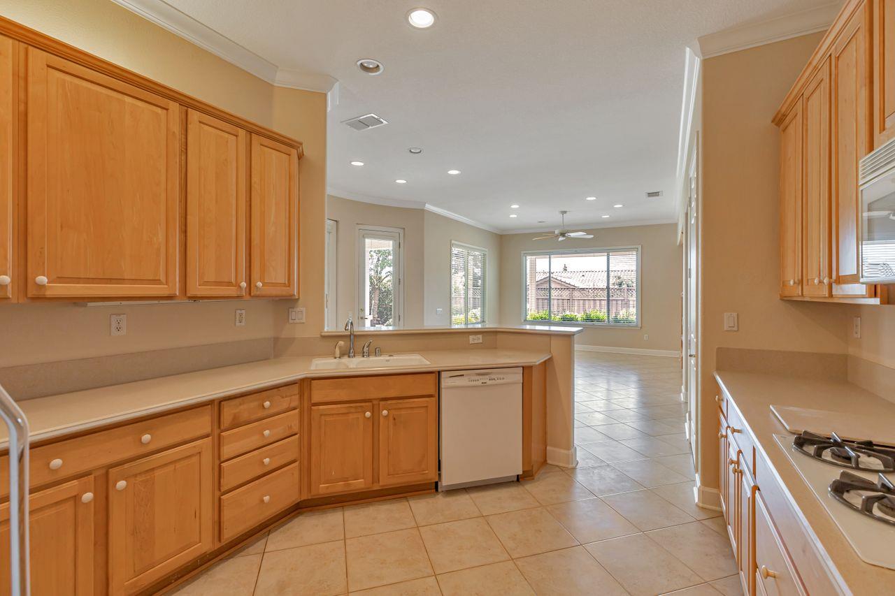 Detail Gallery Image 14 of 48 For 1161 Secret Lake Loop, Lincoln,  CA 95648 - 3 Beds | 2 Baths