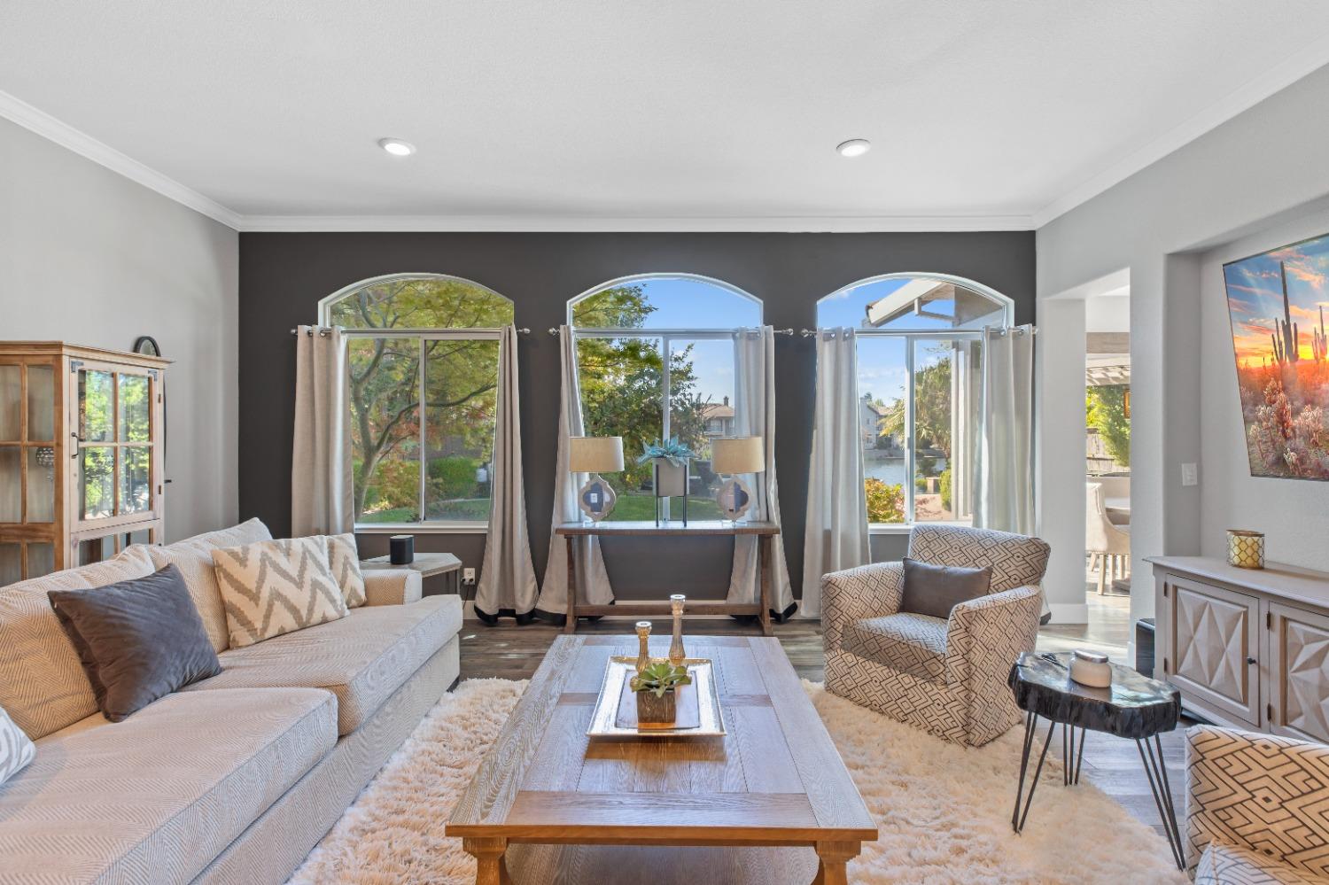 Detail Gallery Image 11 of 43 For 9238 Cape May Ct, Elk Grove,  CA 95758 - 4 Beds | 2 Baths