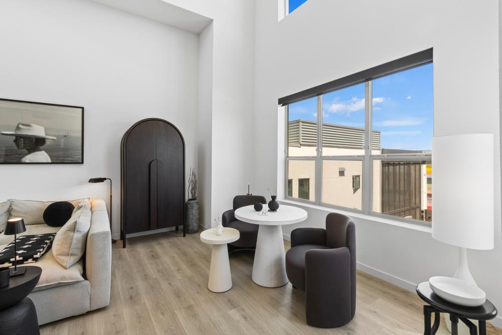 Detail Gallery Image 12 of 73 For 451 Tailoff Ln #401,  Sacramento,  CA 95818 - 2 Beds | 3 Baths