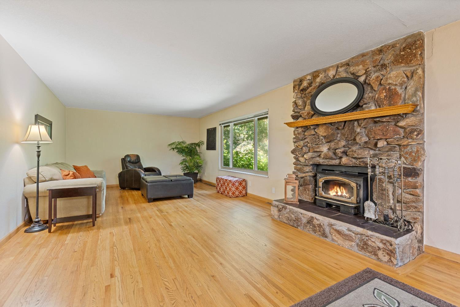 Detail Gallery Image 41 of 59 For 7705 Horseshoe Bar Rd, Loomis,  CA 95650 - 3 Beds | 2 Baths