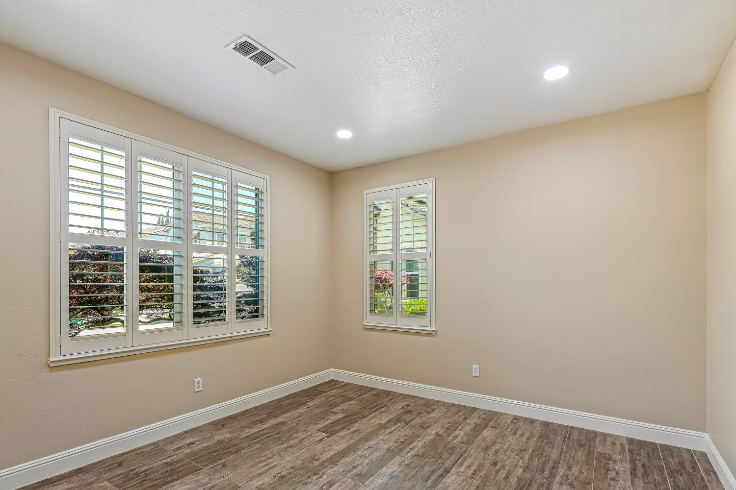 Detail Gallery Image 51 of 80 For 5806 Lagrande Way, Stockton,  CA 95219 - 4 Beds | 3 Baths