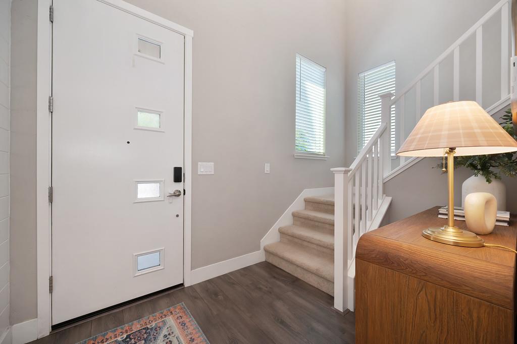 Detail Gallery Image 5 of 52 For 4432 Juneberry Dr, Sacramento,  CA 95834 - 3 Beds | 2/1 Baths