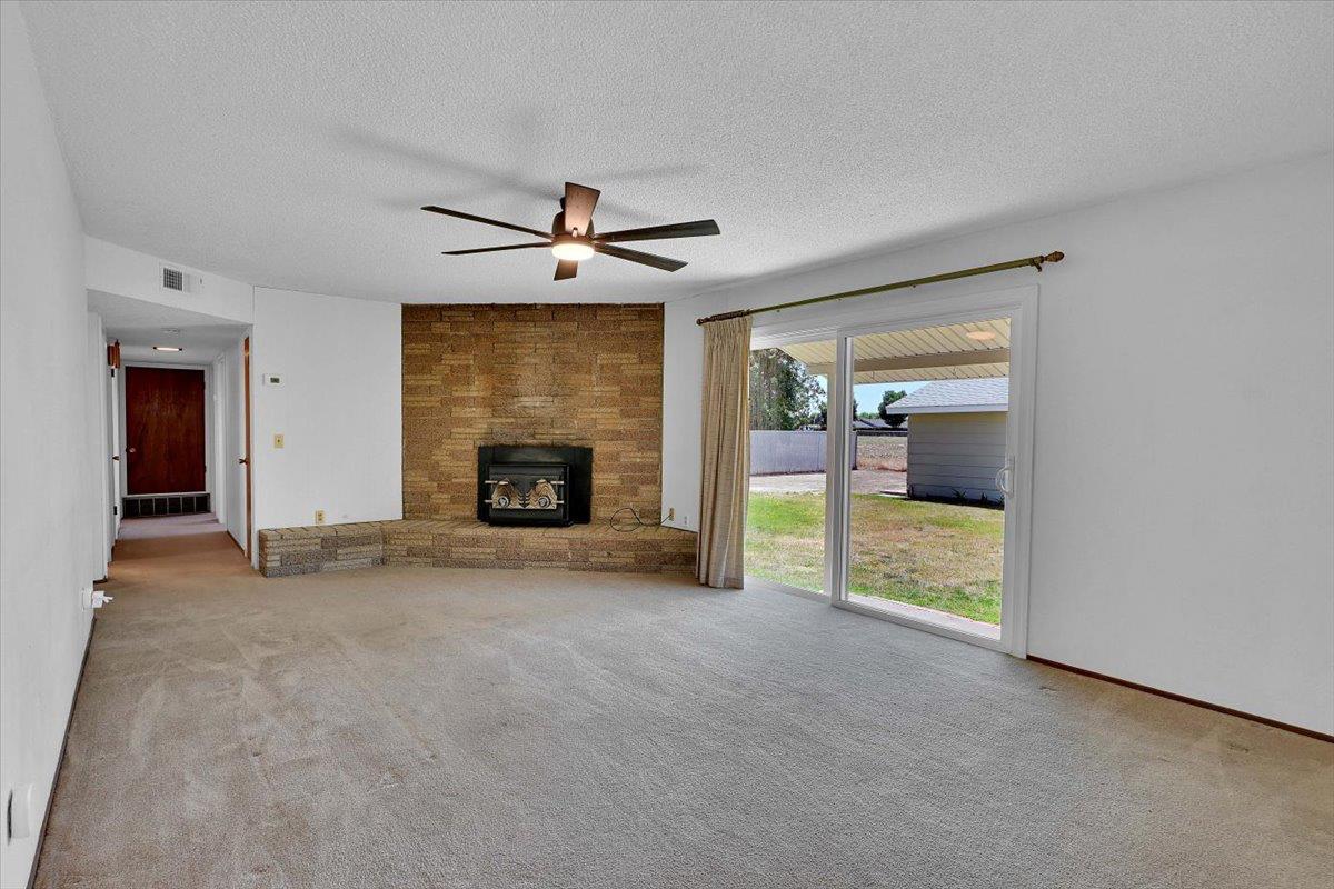 Detail Gallery Image 13 of 33 For 2410 N Township Rd, Yuba City,  CA 95993 - 3 Beds | 2 Baths