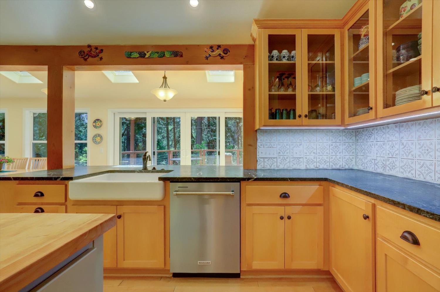 Detail Gallery Image 29 of 99 For 13459 Bass Trail, Grass Valley,  CA 95945 - 4 Beds | 3 Baths