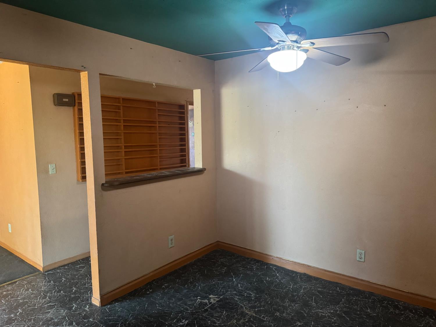 Detail Gallery Image 9 of 20 For 1212 Phillips St, Madera,  CA 93638 - 3 Beds | 2 Baths