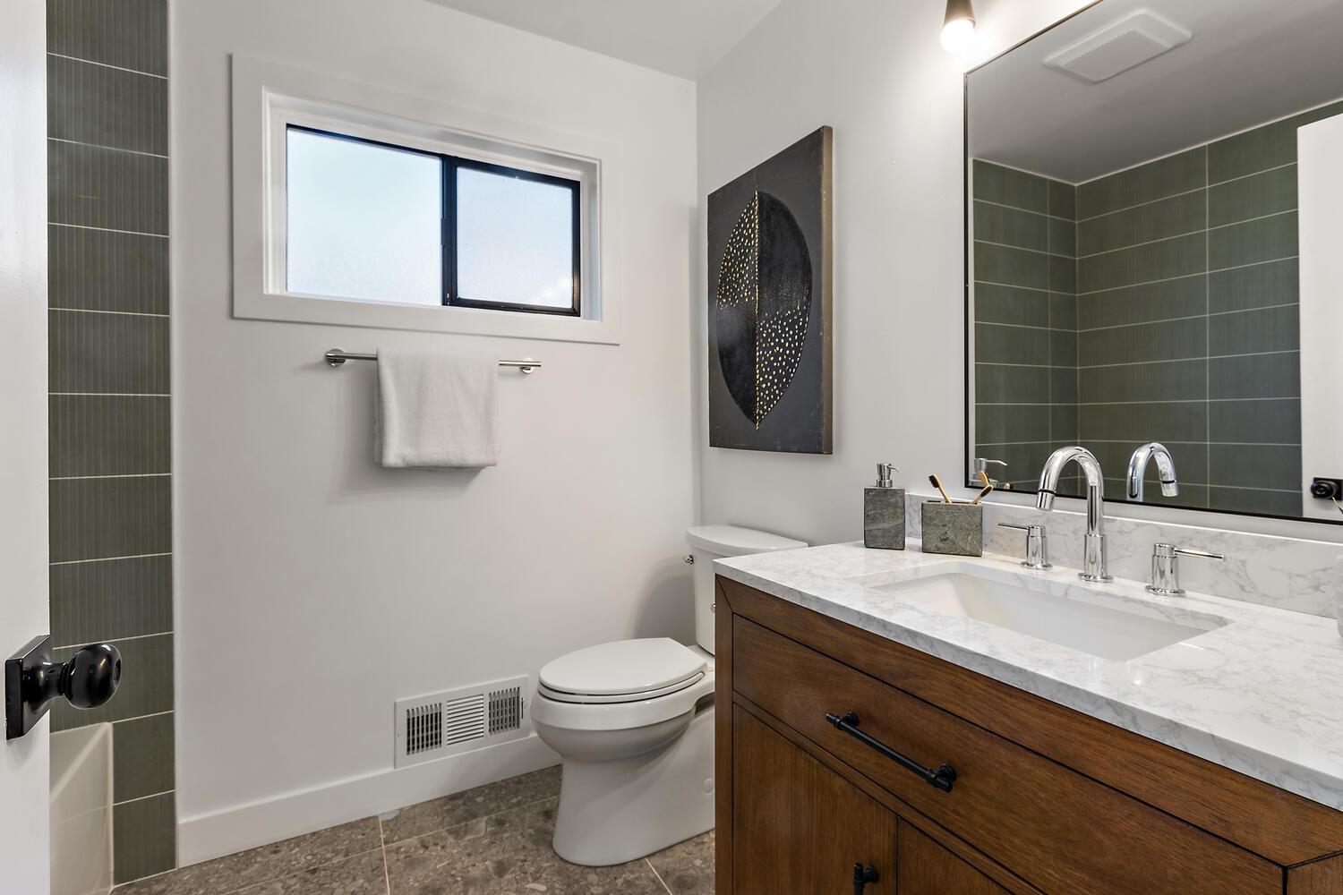 Detail Gallery Image 25 of 39 For 3300 Club Ln, Sacramento,  CA 95821 - 4 Beds | 2/1 Baths