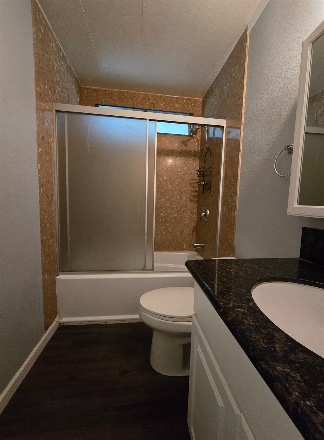 Detail Gallery Image 31 of 43 For 94 Bentley Ave, Sacramento,  CA 95823 - 3 Beds | 2 Baths