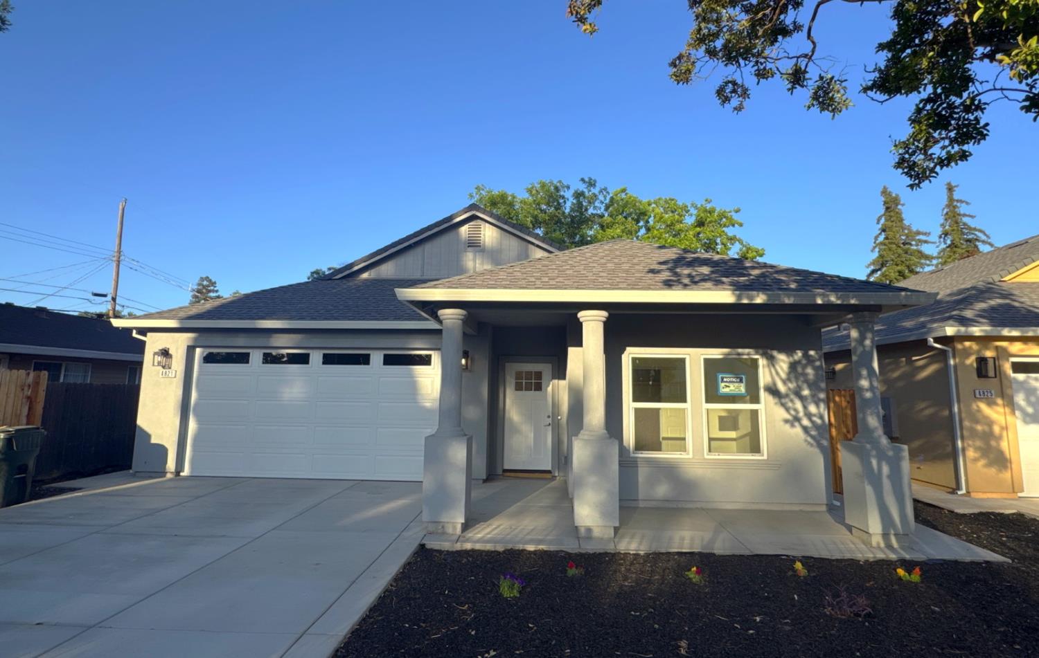 Detail Gallery Image 2 of 41 For 4821 36th St, Sacramento,  CA 95820 - 3 Beds | 2 Baths