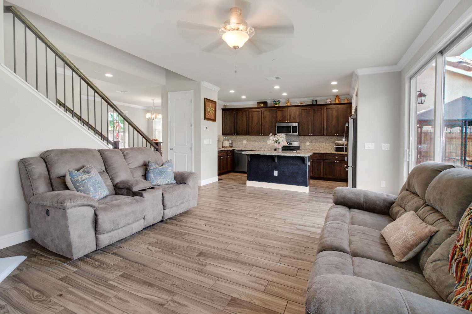Detail Gallery Image 12 of 44 For 524 Lupine Dr, Ione,  CA 95640 - 4 Beds | 2/1 Baths