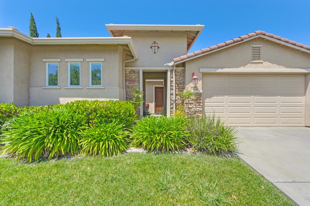 Detail Gallery Image 5 of 87 For 5729 Northborough Dr, Sacramento,  CA 95835 - 4 Beds | 3/1 Baths