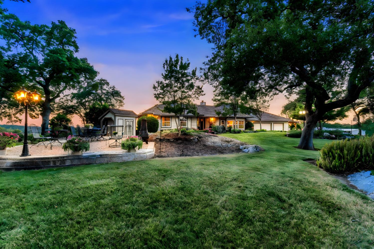 Detail Gallery Image 7 of 83 For 5001 Mourning Dove Ln, Shingle Springs,  CA 95682 - 4 Beds | 3/1 Baths