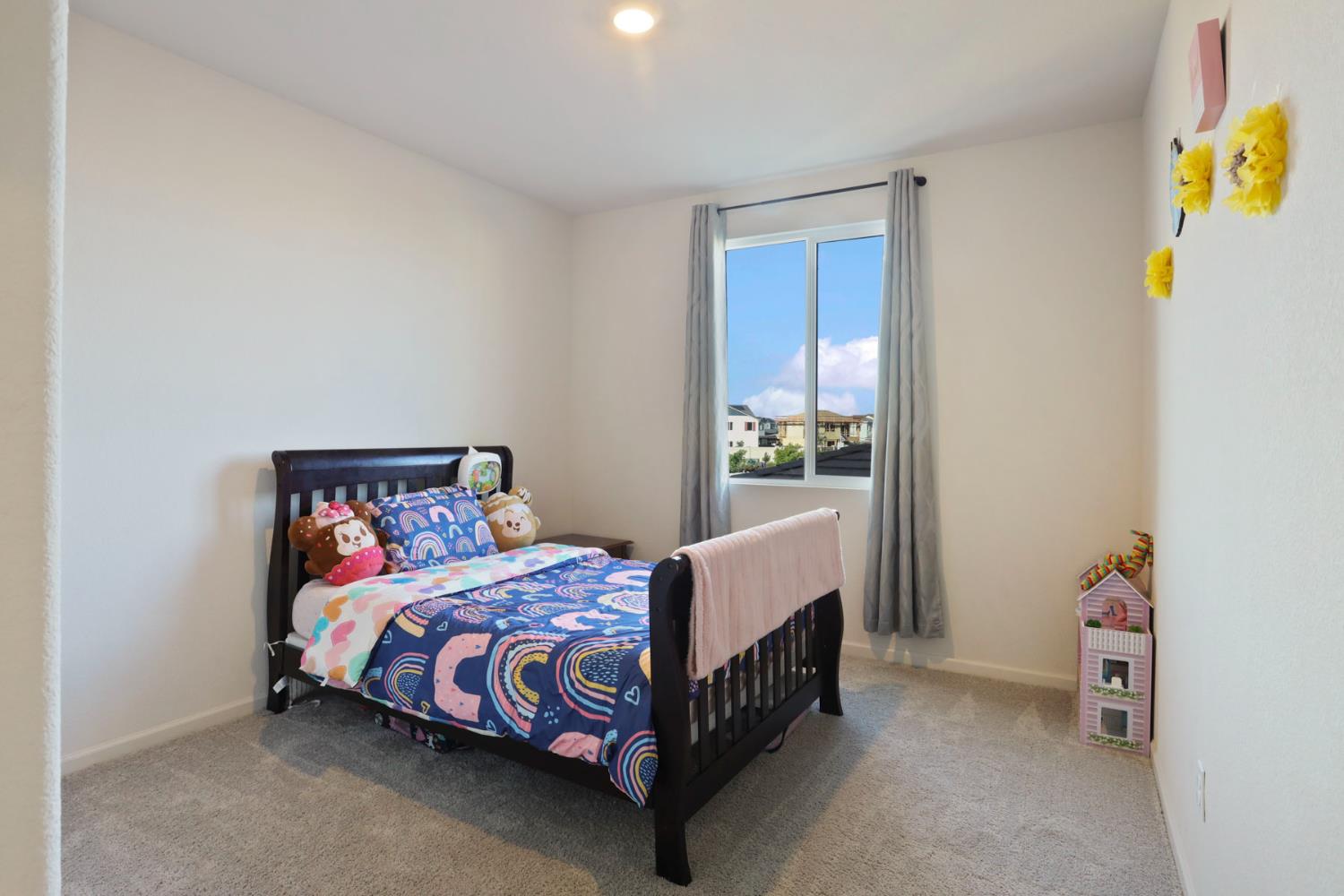 Detail Gallery Image 40 of 64 For 6925 Foraker Dr, Stockton,  CA 95219 - 5 Beds | 3/1 Baths