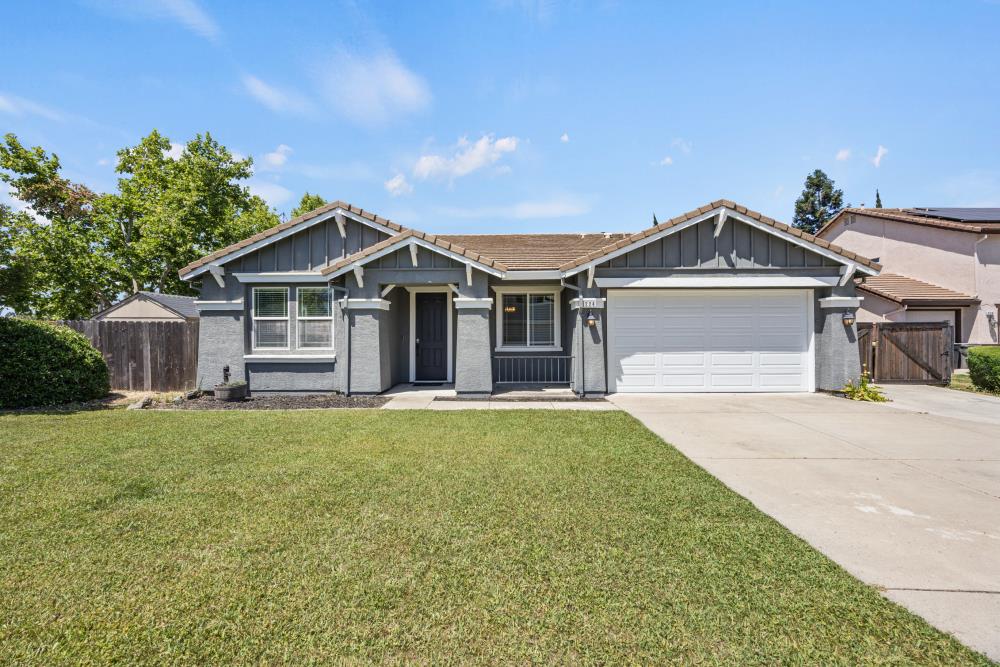 Detail Gallery Image 1 of 51 For 224 Lenader Ct, Roseville,  CA 95747 - 4 Beds | 2 Baths