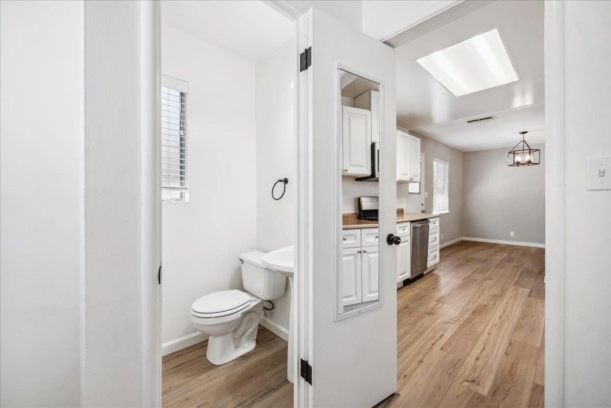 Detail Gallery Image 14 of 36 For 817 Oakland Ave, Roseville,  CA 95678 - 3 Beds | 1/1 Baths