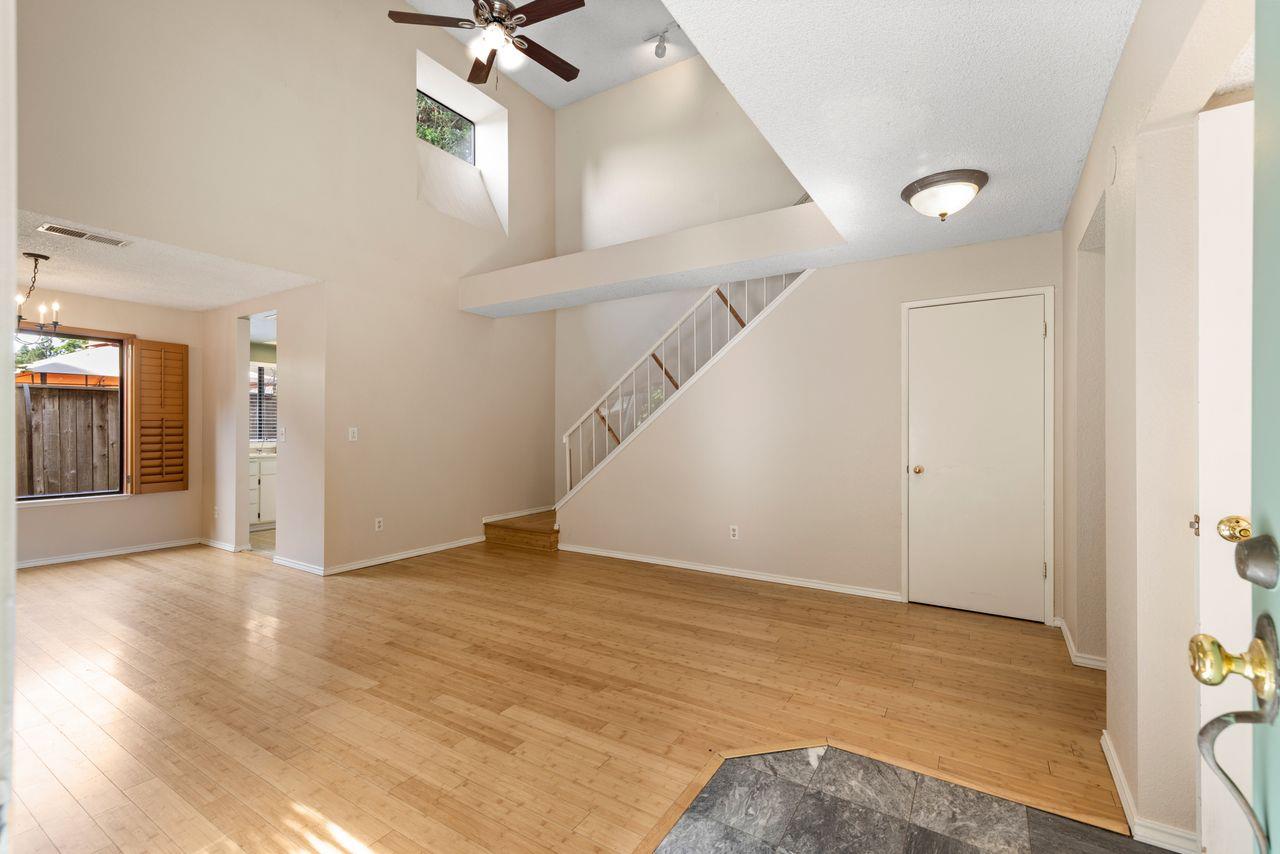 Detail Gallery Image 13 of 37 For 7 Whitecap Ct, Sacramento,  CA 95833 - 3 Beds | 2 Baths
