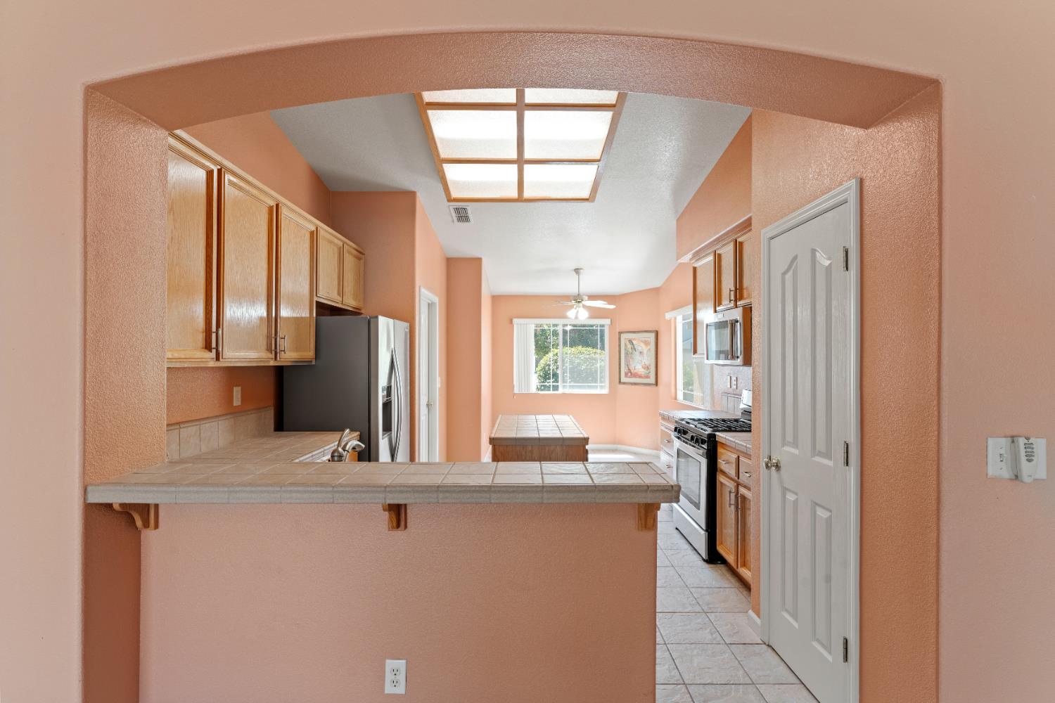 Detail Gallery Image 9 of 35 For 807 Harding Pl, Wheatland,  CA 95692 - 3 Beds | 2 Baths