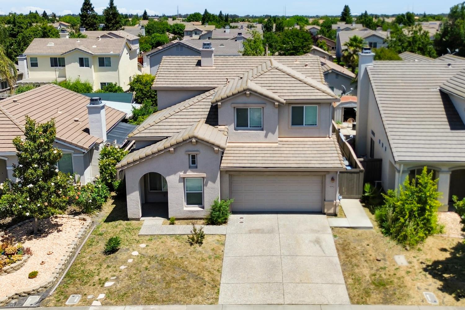 Detail Gallery Image 34 of 39 For 5342 Alvoca Way, Sacramento,  CA 95835 - 5 Beds | 3 Baths