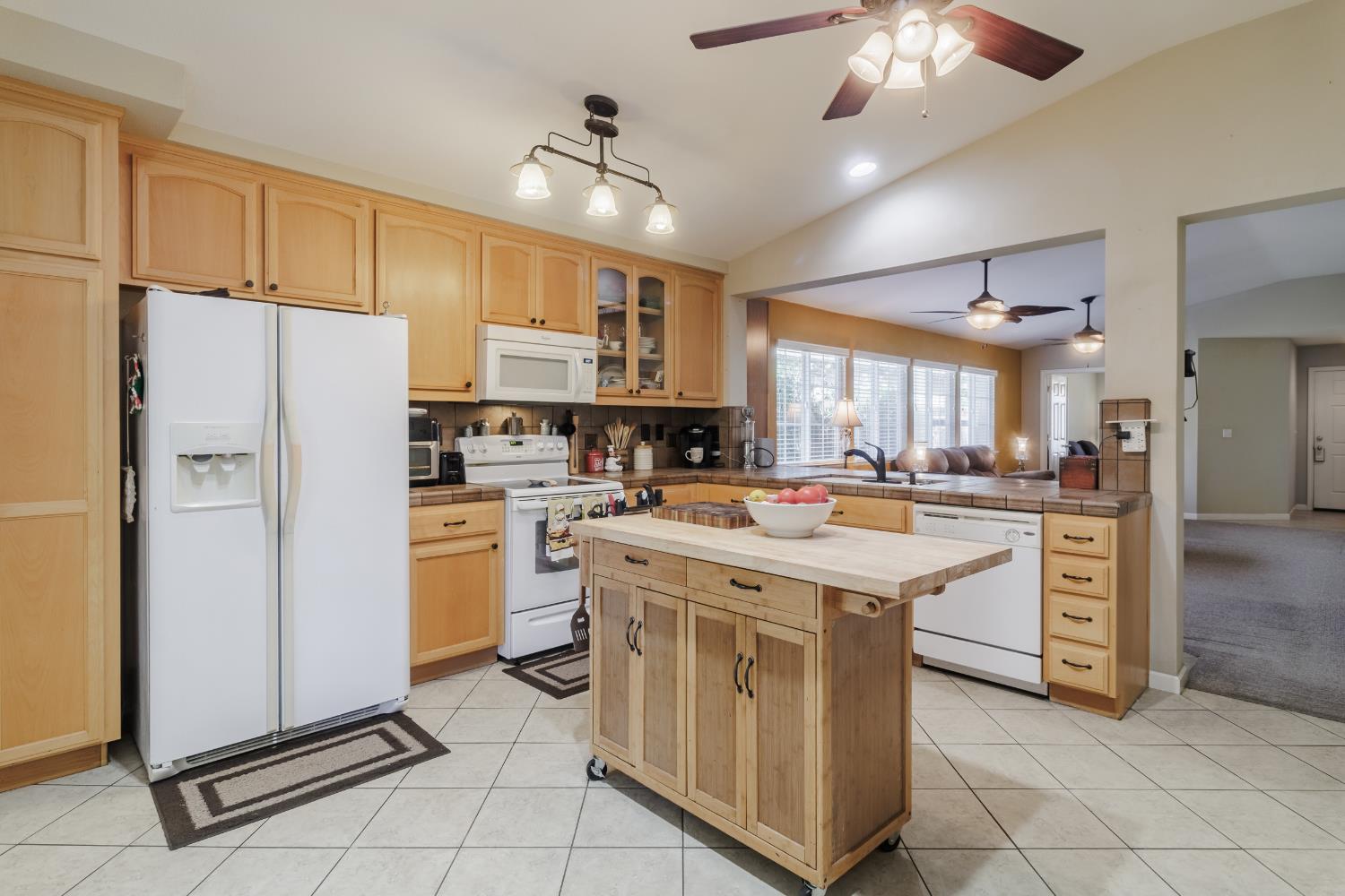 Detail Gallery Image 13 of 28 For 1474 Antioch Ct, Merced,  CA 95348 - 3 Beds | 2 Baths