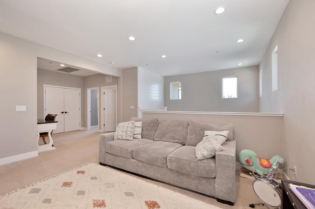 Detail Gallery Image 26 of 52 For 4432 Juneberry Dr, Sacramento,  CA 95834 - 3 Beds | 2/1 Baths