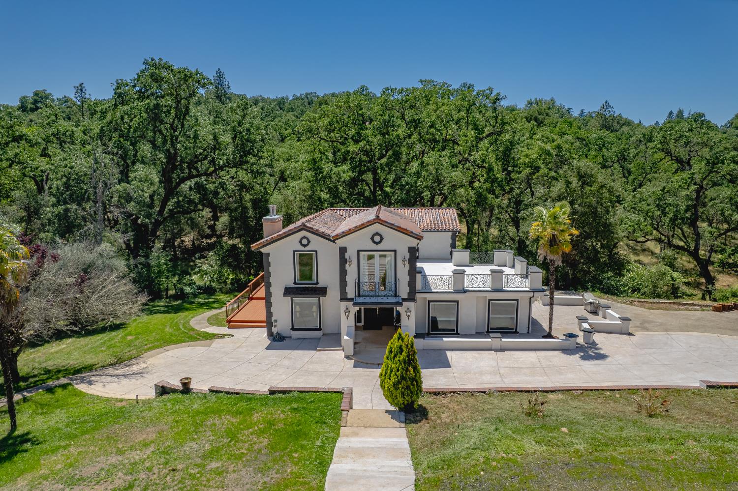 Detail Gallery Image 2 of 86 For 5360 Grassy Run Rd, Placerville,  CA 95667 - 4 Beds | 4/1 Baths