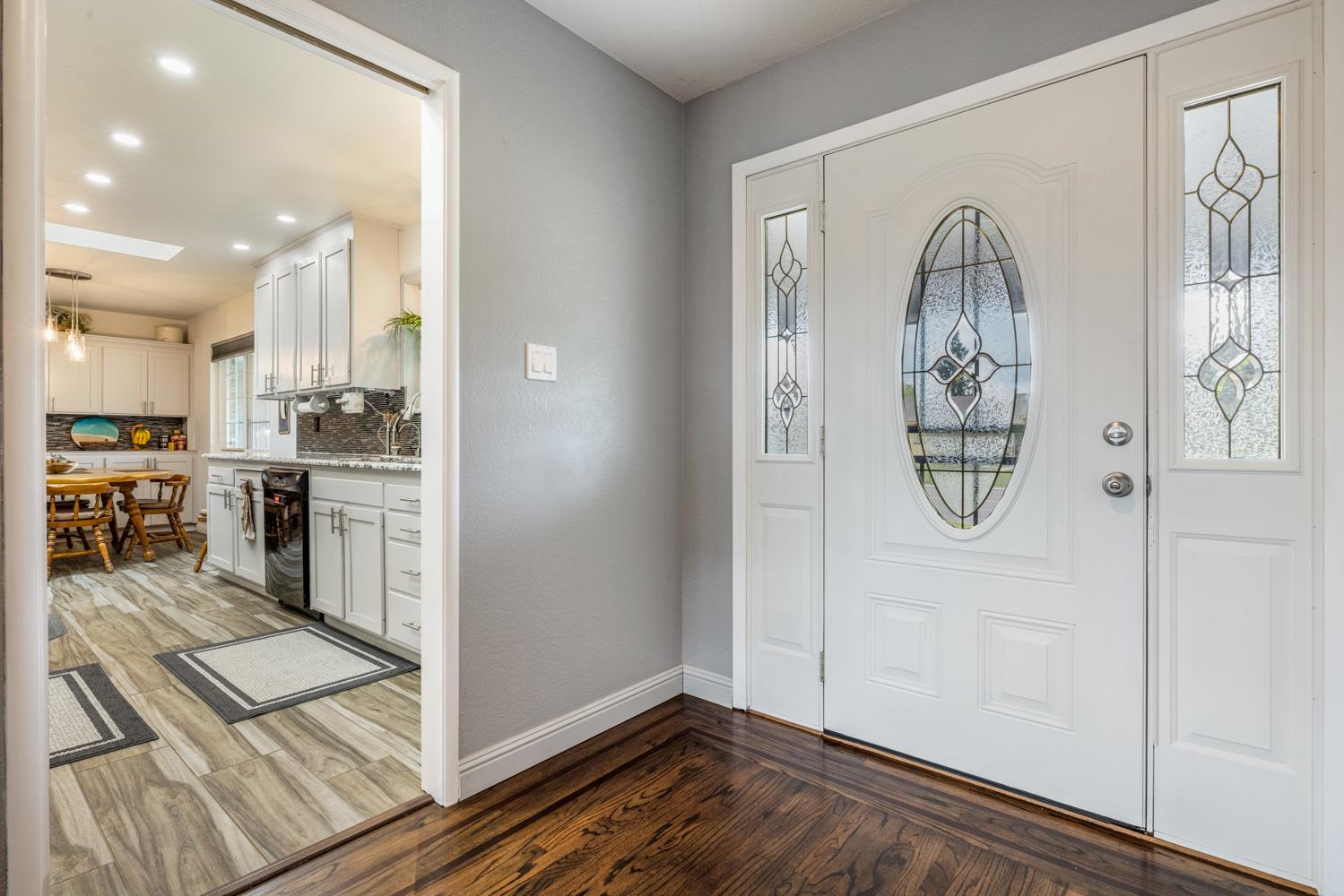 Detail Gallery Image 8 of 71 For 10501 Kimberly Dr, Manteca,  CA 95336 - 4 Beds | 3/1 Baths