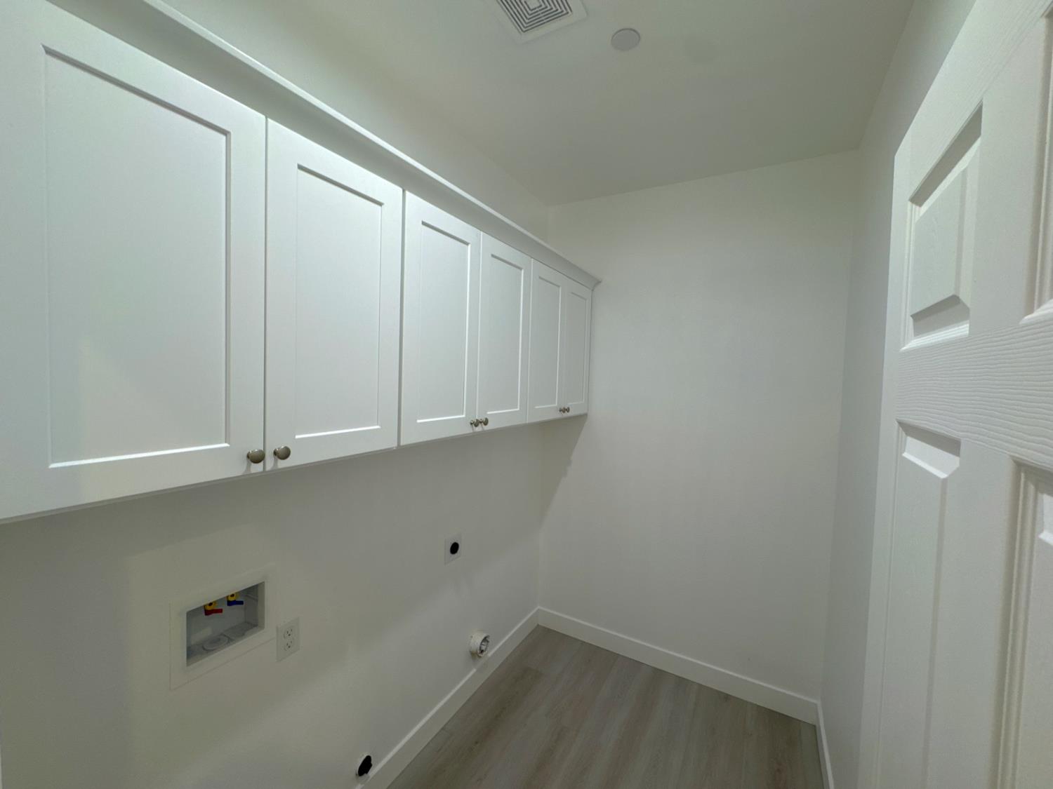 Detail Gallery Image 18 of 37 For 4825 36th St, Sacramento,  CA 95820 - 3 Beds | 2 Baths