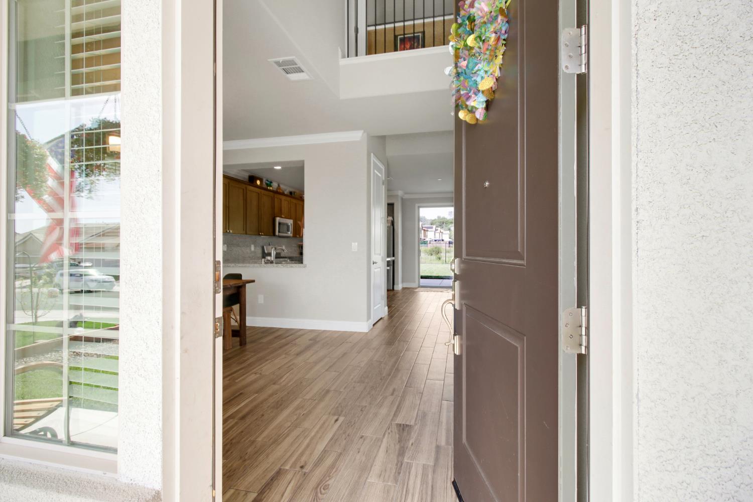 Detail Gallery Image 4 of 44 For 524 Lupine Dr, Ione,  CA 95640 - 4 Beds | 2/1 Baths