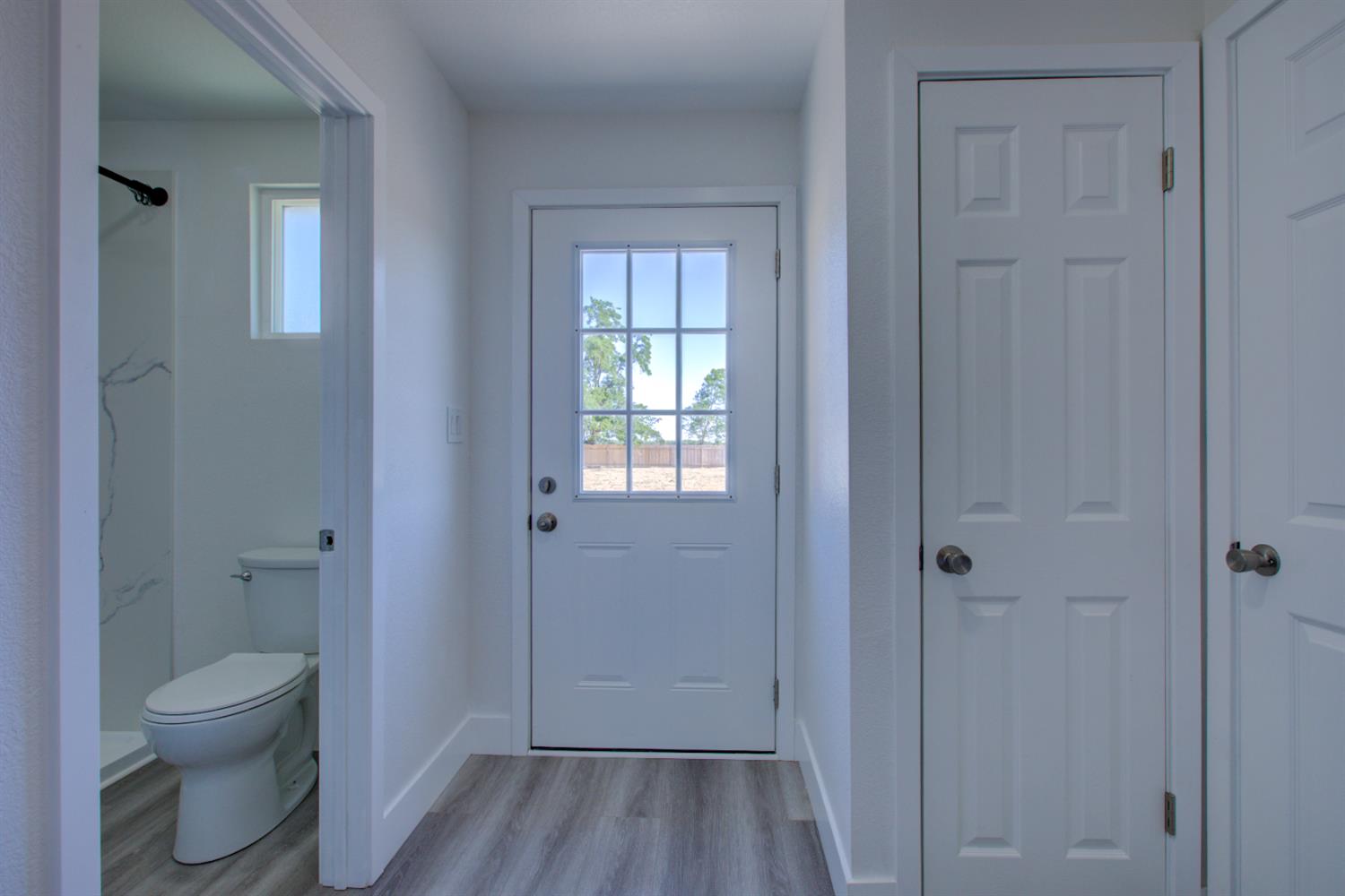 Detail Gallery Image 14 of 21 For 12337 W Main St, Turlock,  CA 95380 - 1 Beds | 2 Baths
