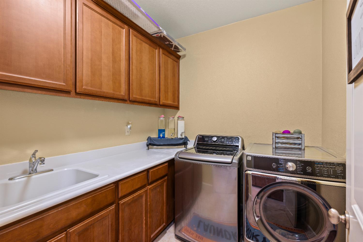 Detail Gallery Image 39 of 53 For 2100 Wyckford Blvd, Rocklin,  CA 95765 - 5 Beds | 4 Baths