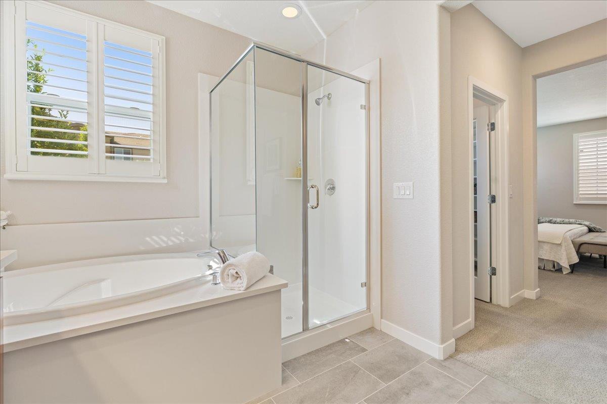 Detail Gallery Image 34 of 54 For 1032 Oakbriar Cir, Roseville,  CA 95747 - 4 Beds | 3 Baths