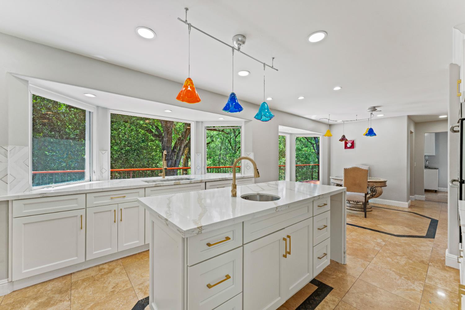 Detail Gallery Image 18 of 86 For 5360 Grassy Run Rd, Placerville,  CA 95667 - 4 Beds | 4/1 Baths