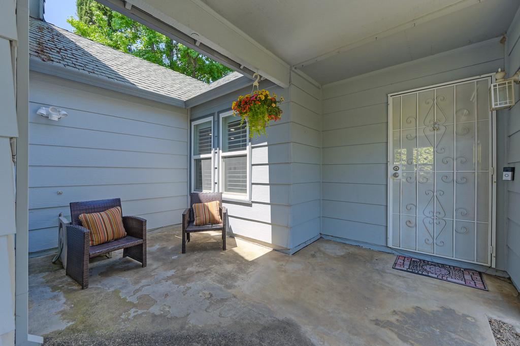 Detail Gallery Image 8 of 50 For 9217 Rock Canyon Way, Orangevale,  CA 95662 - 3 Beds | 2 Baths